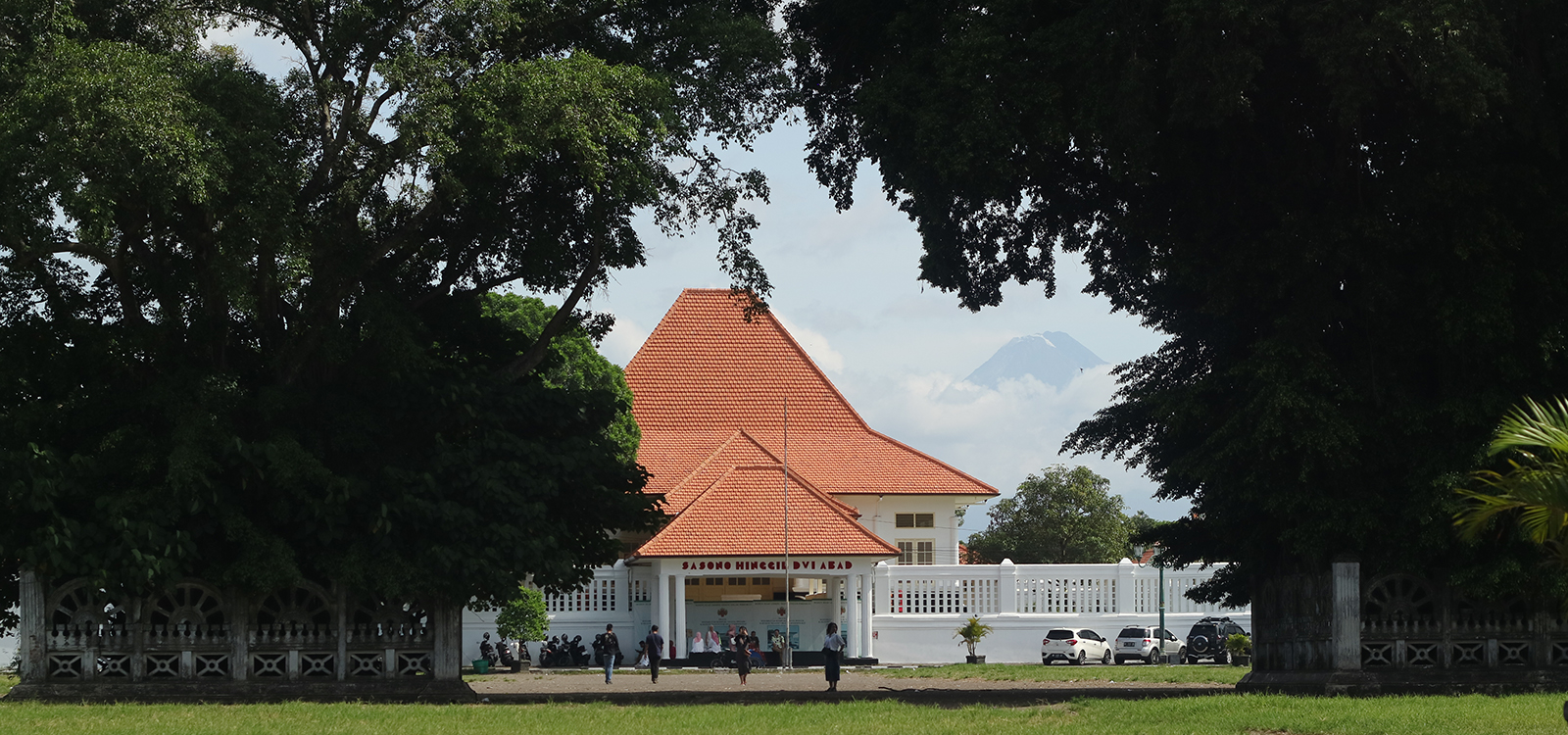 Jogjakarta city tour by bicycle